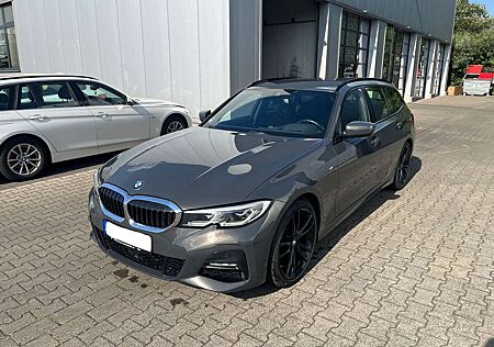 BMW 320d 320 Touring Aut. M Sport Laser HUD AHK Leder