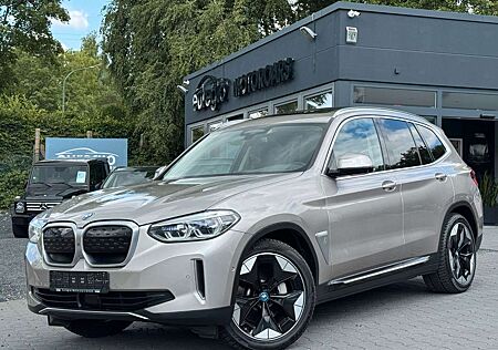 BMW iX3 Impressive Aut. 1 Hand - LED - Panorama ///