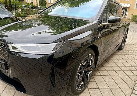 BMW iX xDrive50