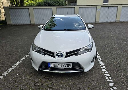 Toyota Auris 1.8 VVT-i Hybrid Automatik Touring Sports Life Plu
