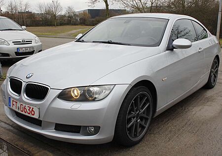 BMW 320d 320 Auto Leder Navi Klimaautomatik