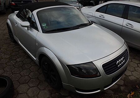 Audi TT 1.8 T Roadster (132kW)