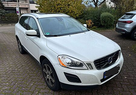 Volvo XC 60 XC60 XC60+D3+AWD+Aut.+Summum