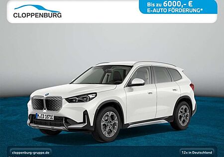 BMW iX1 eDrive20 xLine xLine Head-Up UPE: 58.970€