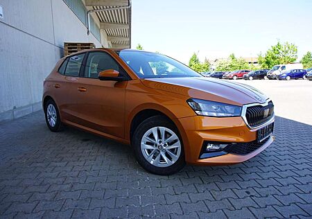 Skoda Fabia 1.0TSI Navi/MirrorLi PDC SHZ Tempomat 1.Hd
