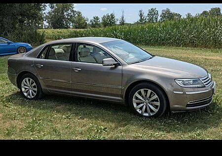 Volkswagen Phaeton Phaeton 3.0 V6 TDI DPF 4MOTION Automatik (4 Sitzer)