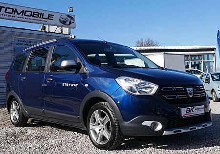 Dacia Lodgy 2. Hand LPG Sitzheiz. Navi Klima Tempomat USB BT
