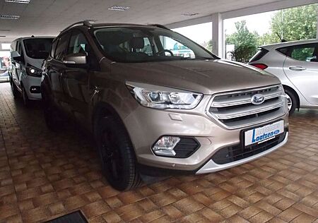 Ford Kuga 1.5 EcoBoost 2x4 Titanium