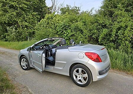 Peugeot 207 CC 120 VTi Filou