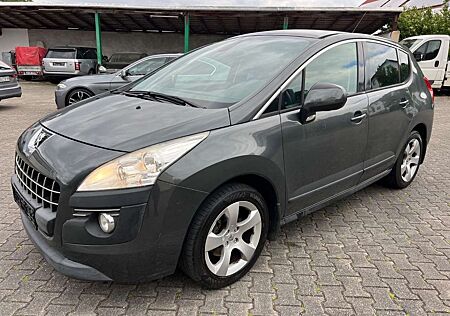 Peugeot 3008 Premium Pano/AHK/REAS