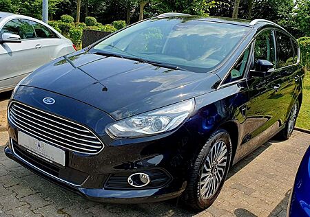 Ford S-Max Titanium Automatik 3.te Sitzreihe Na