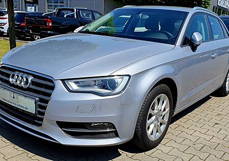 Audi A3 Sportback Attraction Bi Xenon Sound Hifi AHK