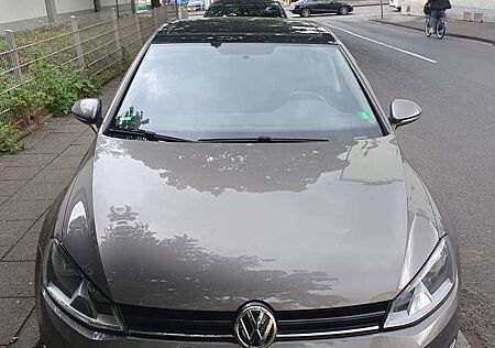 VW Golf Volkswagen 1.2 TSI BlueMotion Technology