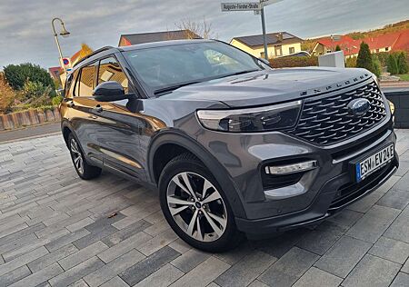 Ford Explorer EcoBoost Plug-in Hybrid ST-LINE