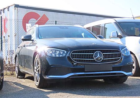 Mercedes-Benz E 220 d T Autom. Widescreen CarPlay Kamera