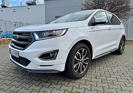 Ford Edge Sport 4x4 Aut. - NAVI + LED + SHZ + CAM + AHK