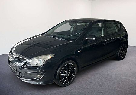 Hyundai i30 1.4 Classic/RADIO/KLIMA/8-FACH
