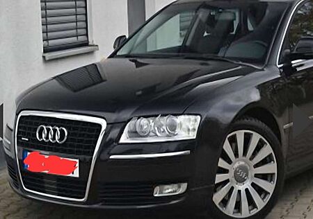 Audi A8 3.2 FSI quattro