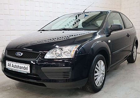 Ford Focus Lim. Trend Klimaanlage AHK