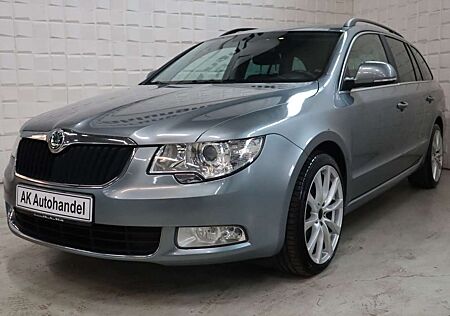 Skoda Superb Combi Ambition Automatik Xenon Navi PDC