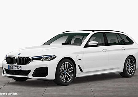 BMW 530 e xDrive Touring M Sport/Panorama/AHK/Laser/Head-U