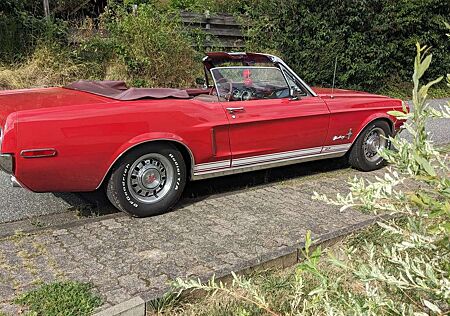 Ford Mustang Cabrio Baujahr 1968 Oldtimer H-Zulassung