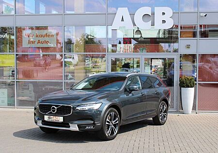 Volvo V90 Cross Country T6 Pro AWD Pano Distronic AHK