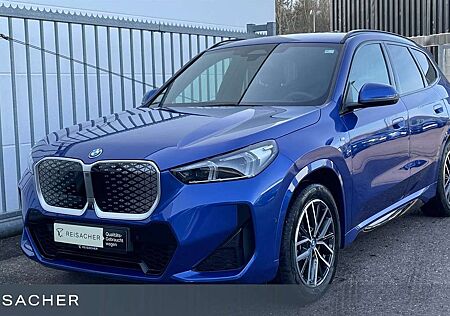 BMW iX1 xDrive 30 M-Sport,AHK,adLED,HUD,DrAs+,Park+