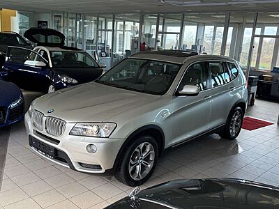 BMW X3 xDrive 30d AHK Panorama PDC NAVI Leder Xenon