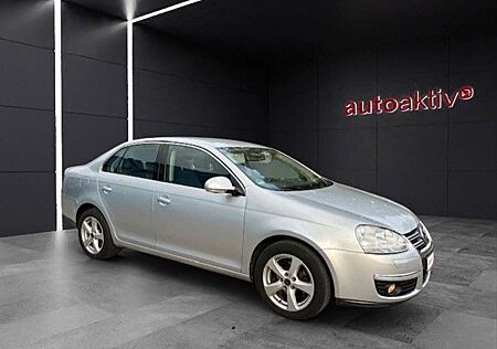 VW Jetta Volkswagen V Comfortline/TÜV bis 10.2027/Kliaautomati