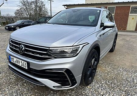 VW Tiguan Volkswagen R-Line