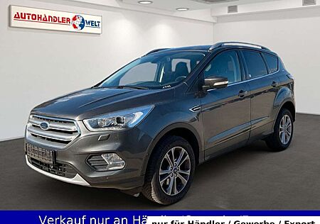 Ford Kuga 1.5 T Titan. AAC Apps PDC SHZ T-Leder Xenon