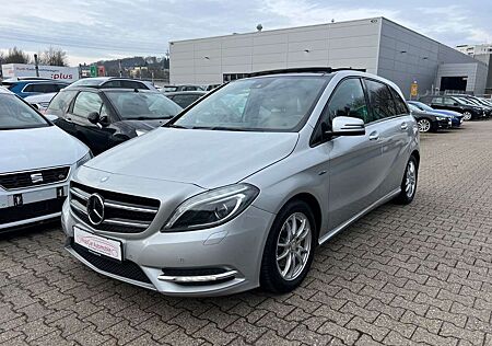 Mercedes-Benz B 180 AUTOMATIK*NAVI*TOTWINKEL*PANO*TEMP*SHZ*PDC