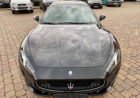 Maserati GranTurismo 4.7 V8 Sport MC Shift Carbon aus Sammlung 1.Hand