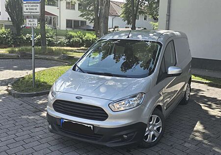 Ford Transit Courier KLIMA/NAVI/SITZH./PDC