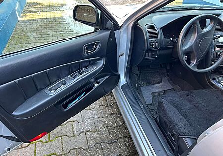 Mitsubishi Galant 2.5 V6 Avance