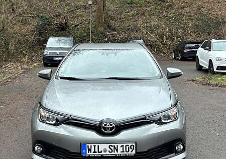 Toyota Auris 1.2 Turbo Design Edition