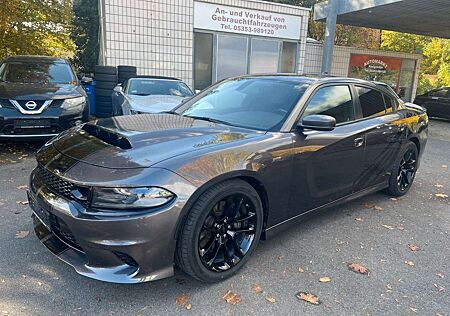 Dodge Charger SRT 6.4 Hemi V8 392 cui Scat Pack