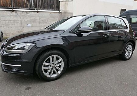 VW Golf Volkswagen VII Comfortl. DSG 43000 km! PDC! SHZ! Navi!