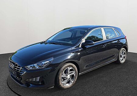 Hyundai i30 1. T-GDI select 48 V 120 PS Allwetterr