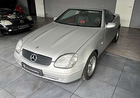Mercedes-Benz SLK 200 1 Hand , Km sind Nachweisbar !unfallfrei ,