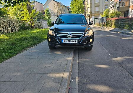 VW Tiguan Volkswagen Trend & Fun 4Motion,Navi,MFL,Kamera,PANO