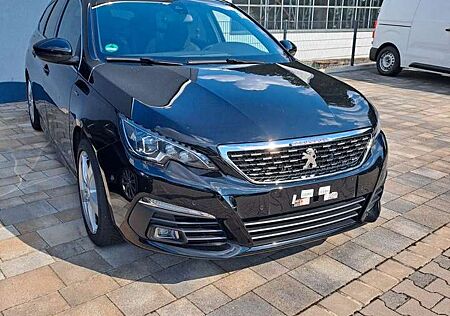 Peugeot 308 SW GT-Line PT130 EAT8 Tolle Ausstattung