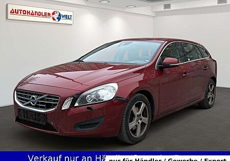 Volvo V60 Kombi Momentum AAC T-Leder SHZ Navi PDC