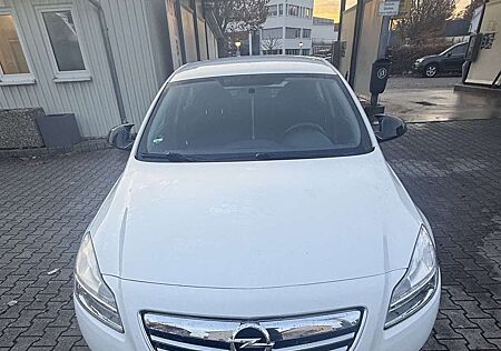 Opel Insignia 2.0 CDTI . TUV 12/2026