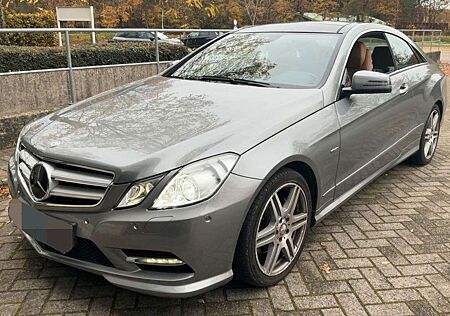 Mercedes-Benz E 350 CDI Coupe AMG*1.Hand*Pano*Kamera*Distronic