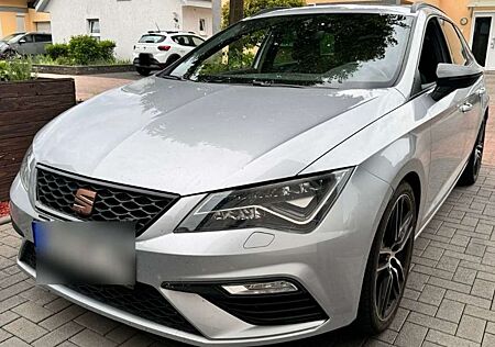 Seat Leon ST Cupra 300 2.0 TSI 4Drive DSG Tüv 8-26