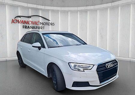 Audi A3 Sportback 1.6 TDi Business Edition Stronic*20