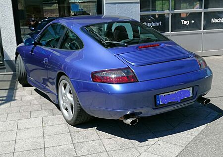 Porsche 996 911 Carrera 4