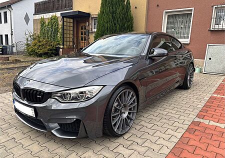 BMW M4 Unfallfrei 1. Hand Deutsches fahrzeug M drivers